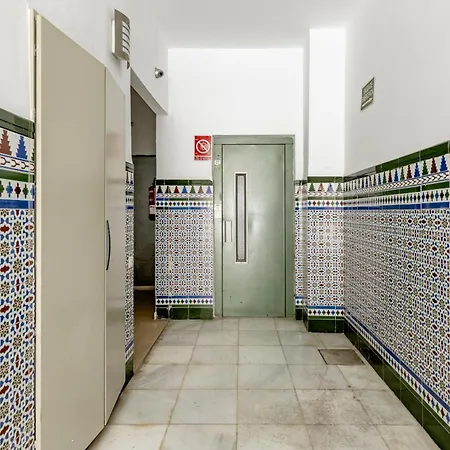 Atarazanas Suite, Atico Con Terraza Apartment